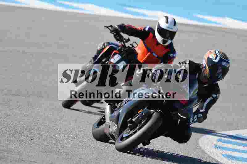 Archiv-2025/02 28.-31.01.2025 Moto Center Thun Jerez/gruen-green/63
